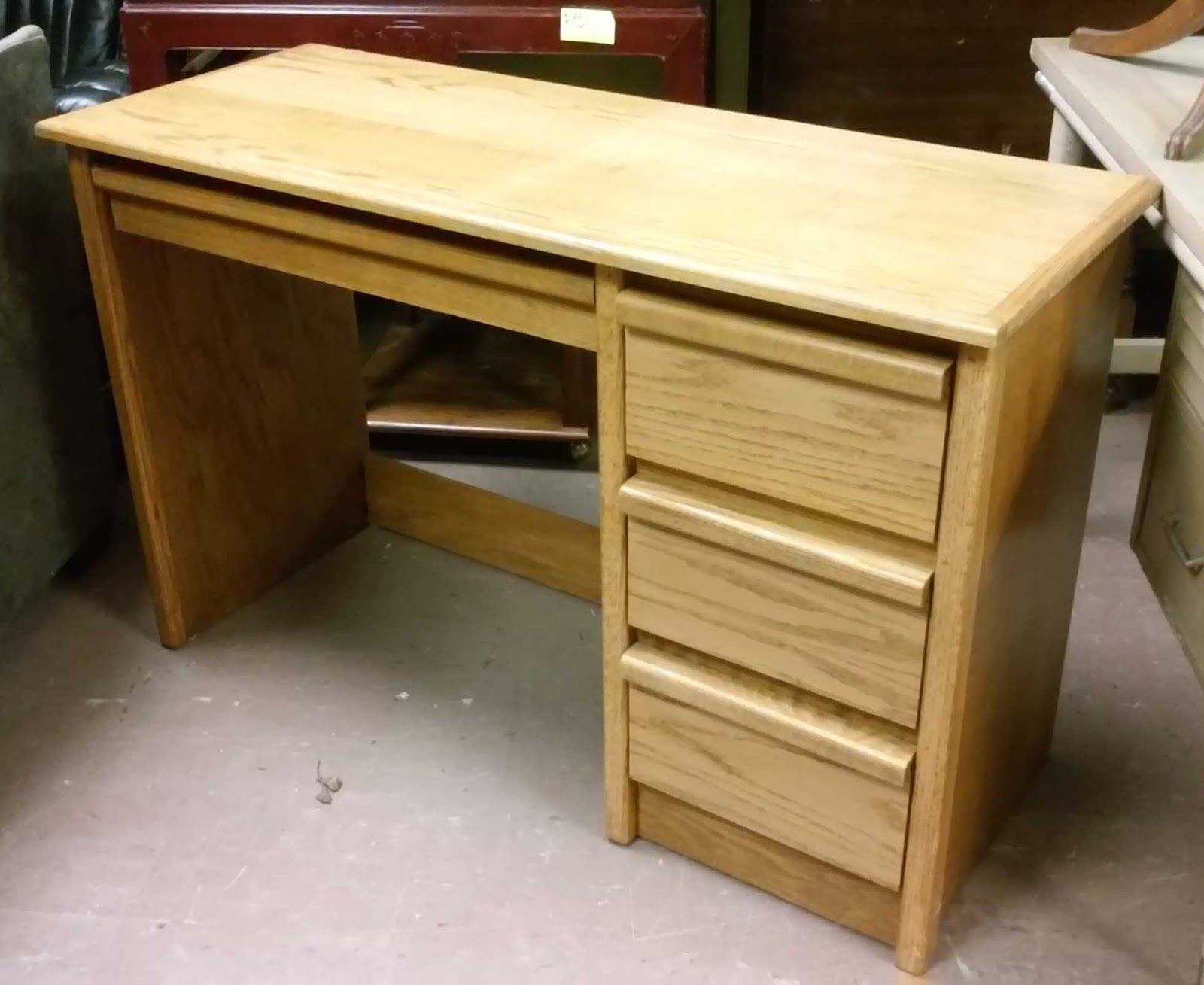 Uhuru Furniture & Collectibles: Sold 44" Wide Oak Finish Writing Desk – $50 Regarding Oak Computer Writing Desks (View 2 of 15)