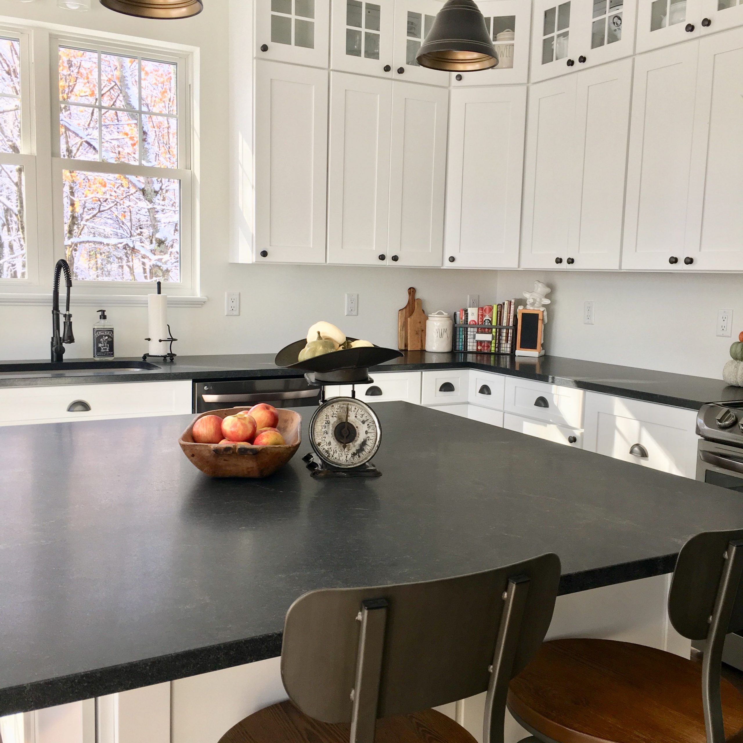 White Kitchen Cabinets, Matte Black Granite Countertops | Black Kitchen Throughout White Marble And Matte Black Desks (View 6 of 15)