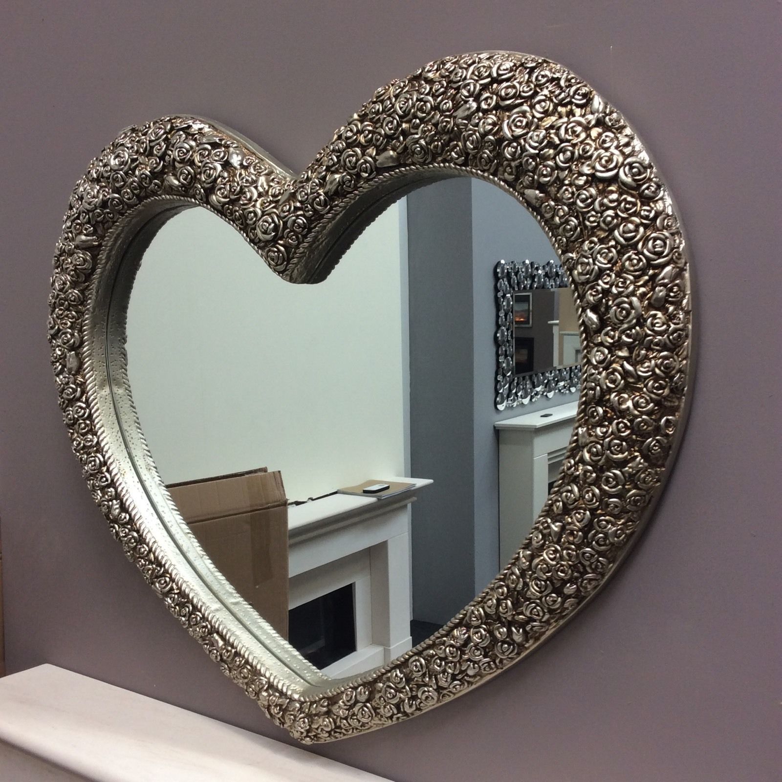 X Large Heart Mirror Stunning Ornate Elegant Mirror With Decorative Inside Accent Mirrors (Photo 3 of 15)