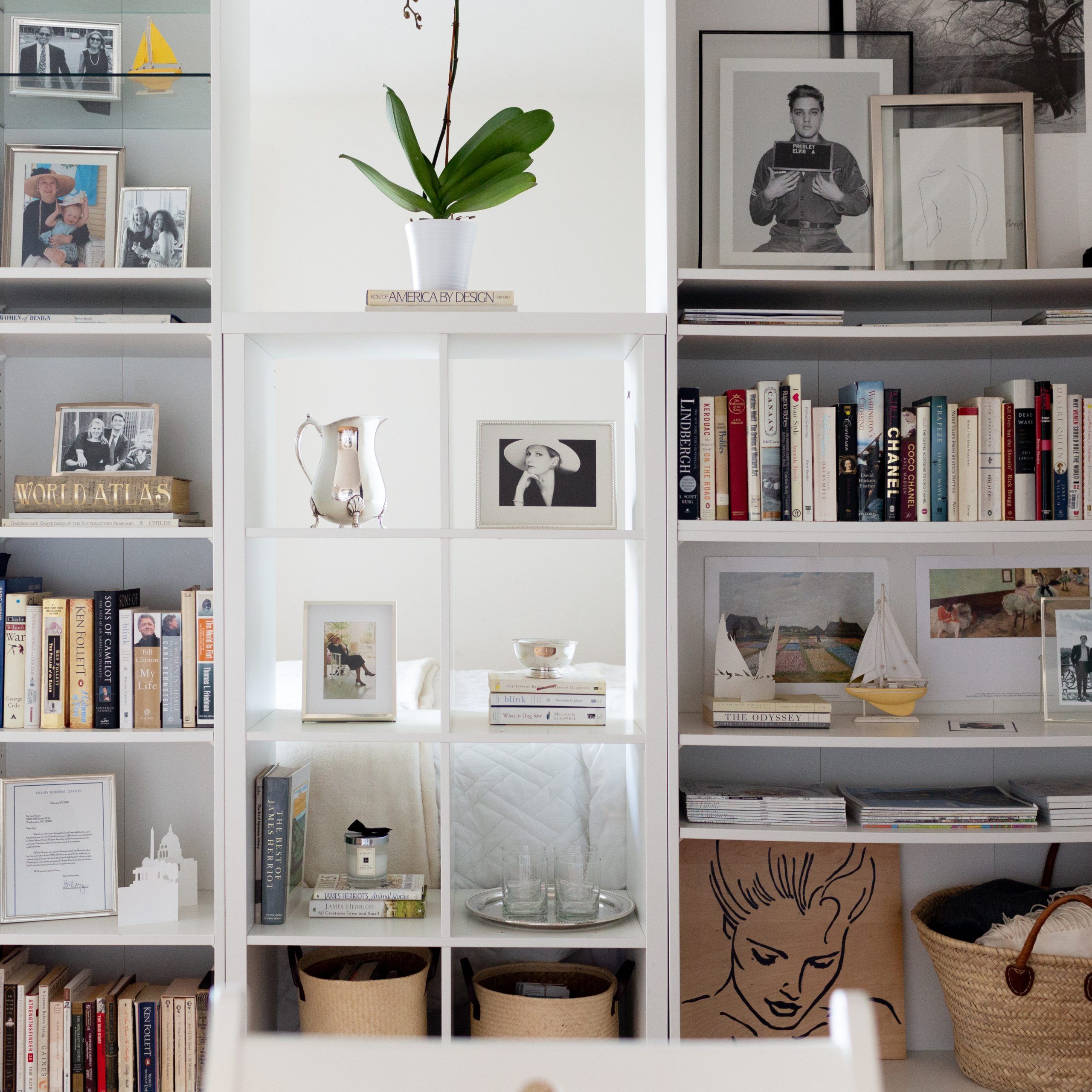 Featured Photo of 15 Ideas of Minimalist Divider Bookcases