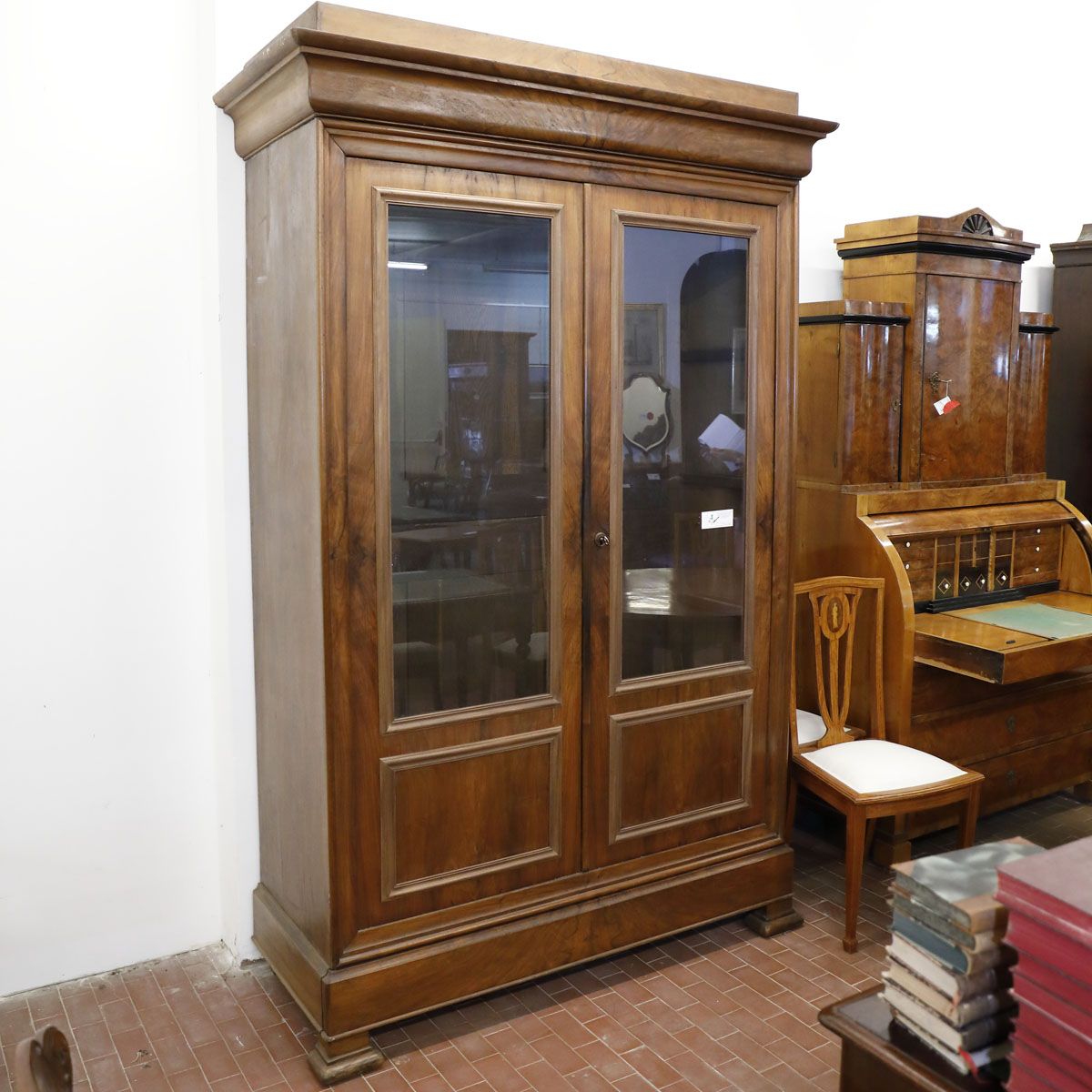Bookcase With Two Doors In Walnut, Italy, Louis Philippe | Mobili Sisi  Antique Furniture For Two Door Hutch Bookcases (View 6 of 15)