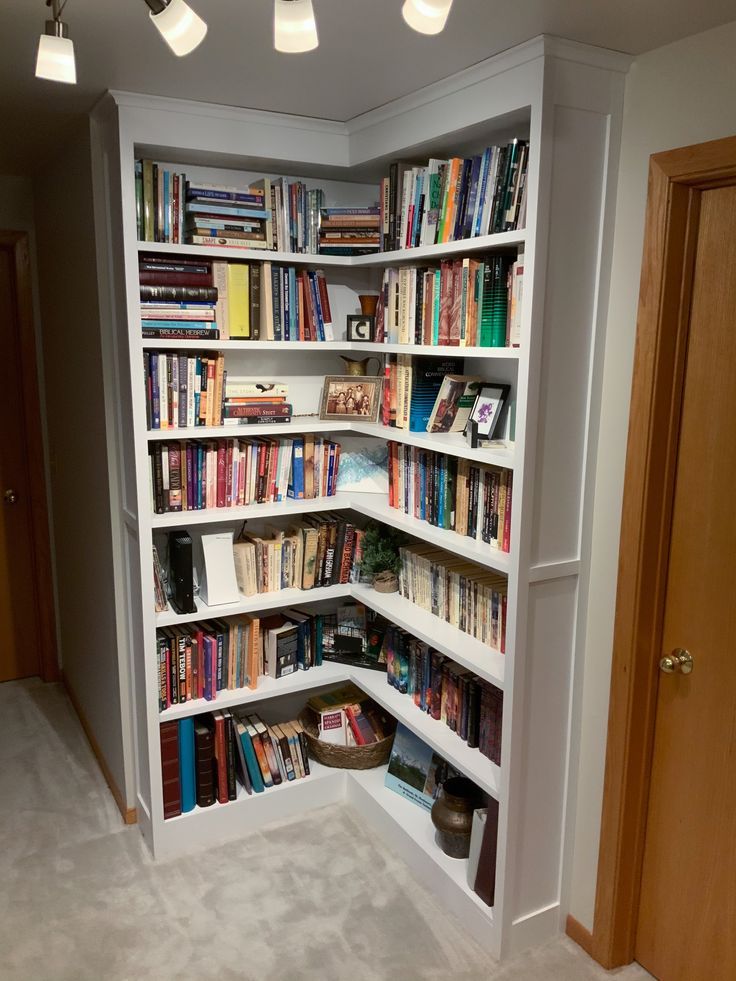 Built In Corner Bookshelf With Open Corner – Diy | Handcraftedjason  Cooper | Corner Bookshelves, Bookshelves In Bedroom, Bookshelves In Living  Room In Corner Bookcases (View 4 of 15)