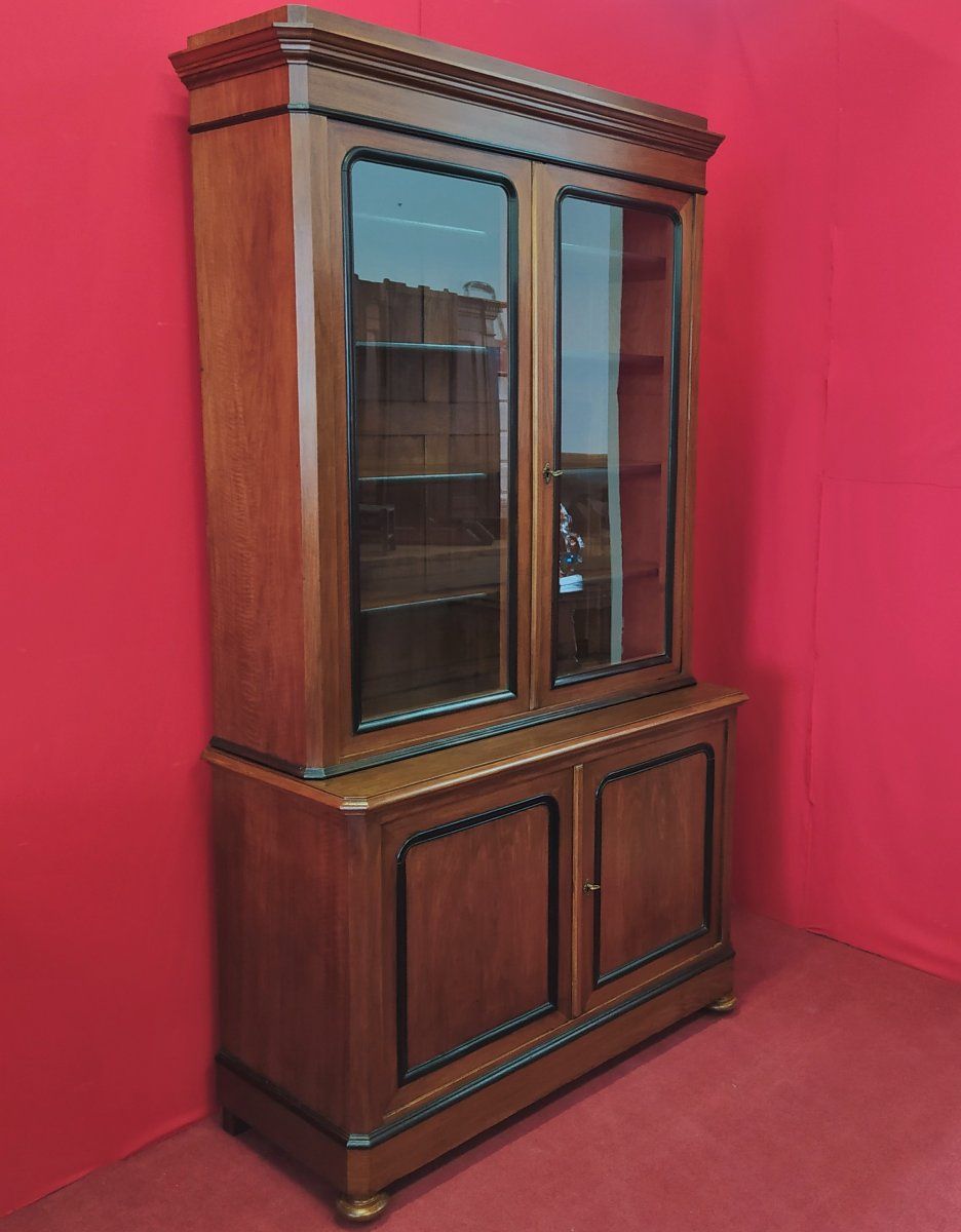 Small Two Door Bookcase – Bookcases With Regard To Two Door Bookcases (View 1 of 15)