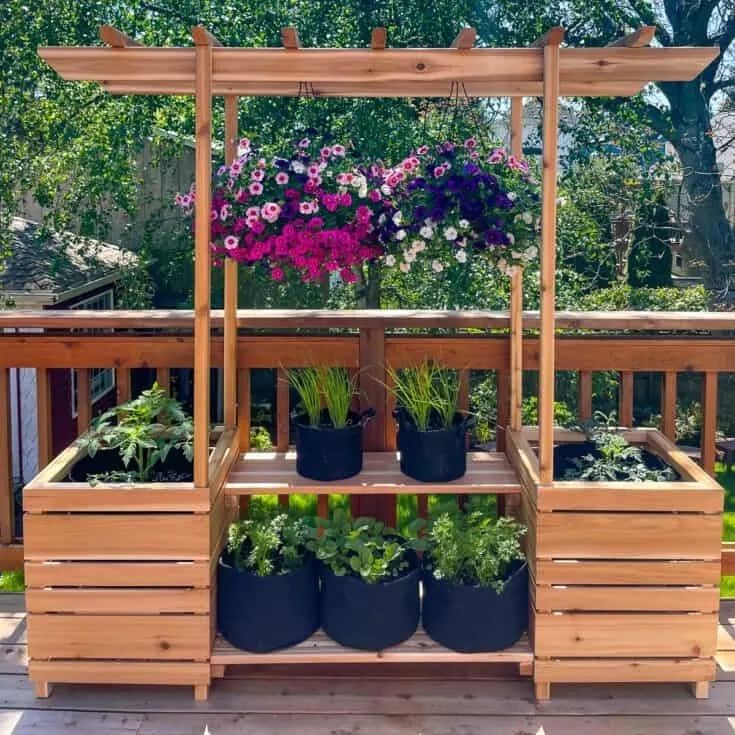 20 Amazing Diy Plant Stand Ideas For Your Home – The Handyman's Daughter Inside Plant Stands With Flower Box (View 11 of 15)