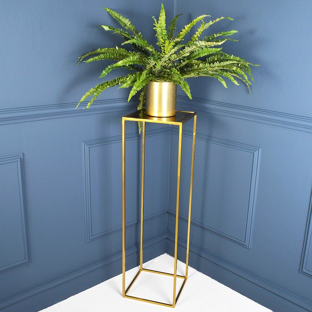 Featured Photo of 2024 Popular Brass Plant Stands