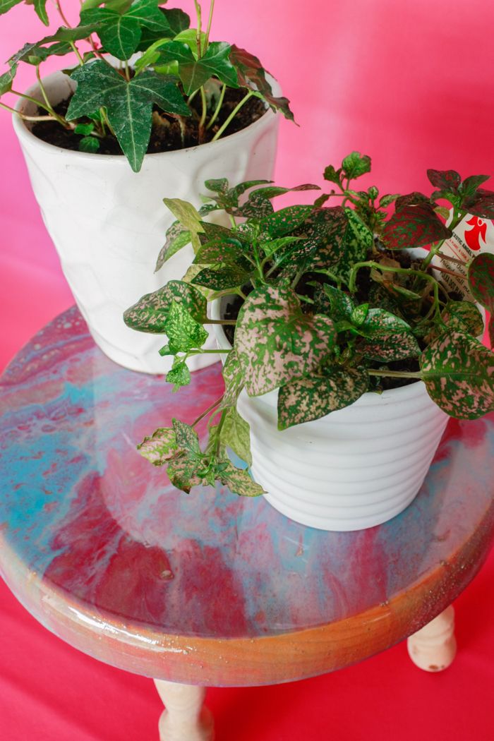Featured Photo of 15 Ideas of Resin Plant Stands