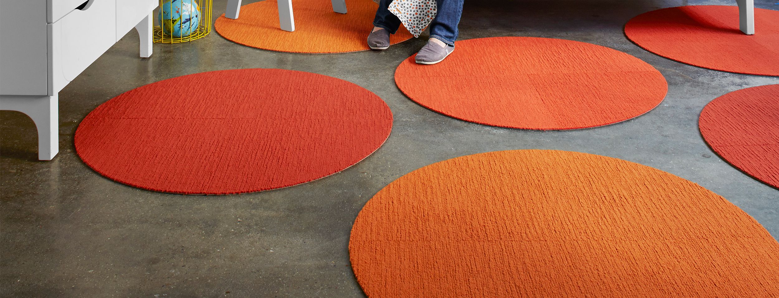 Made You Look Round Rug – Orange –  (View 3 of 15)