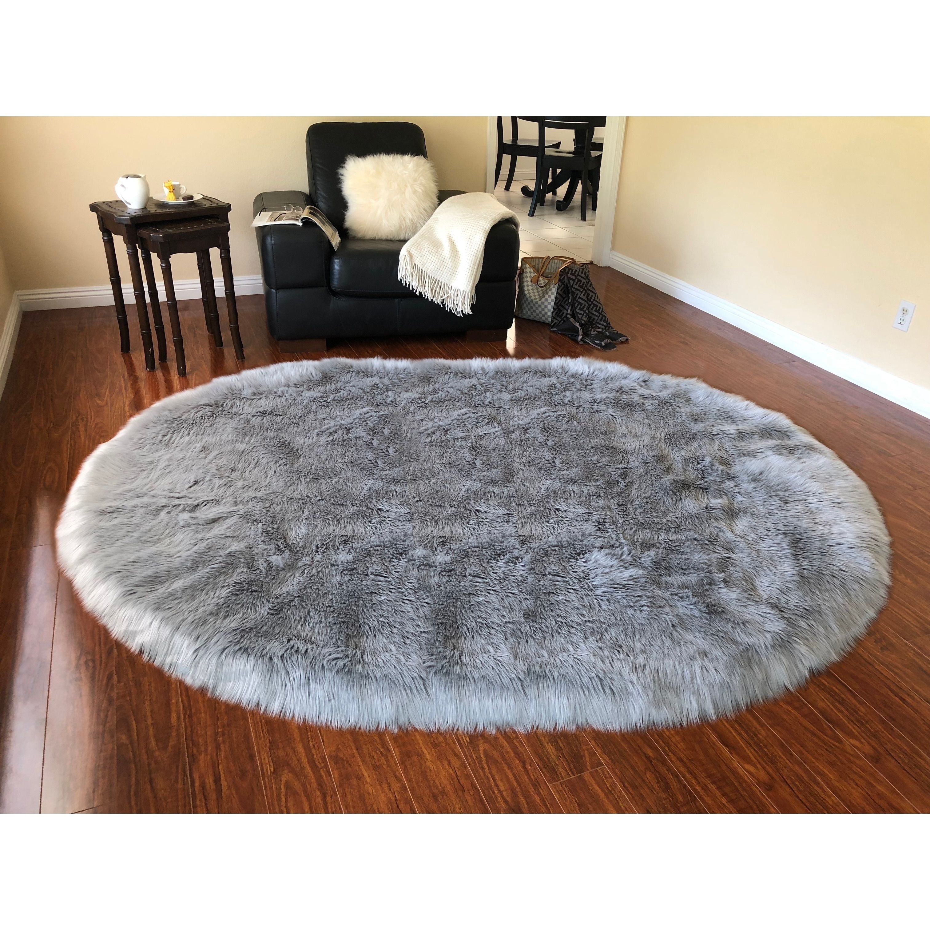 Silver Orchid Nansen Faux Sheepskin Oval Shape Shag Area Rug – On Sale –  Overstock – 27450627 With Regard To Shag Oval Rugs (Photo 1 of 15)