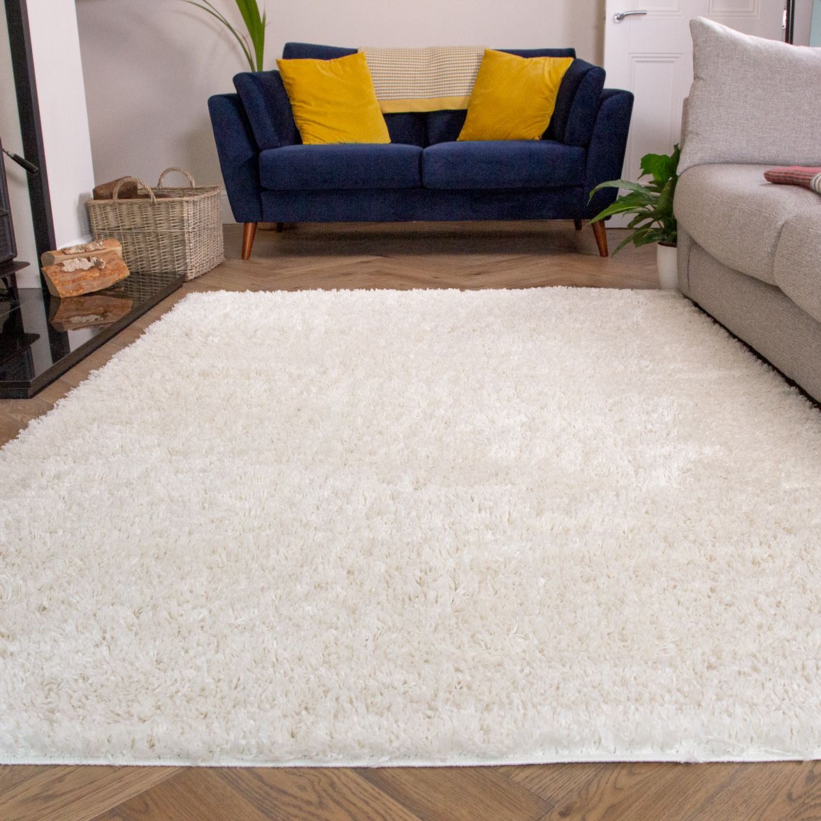Featured Photo of 2024 Popular White Soft Rugs