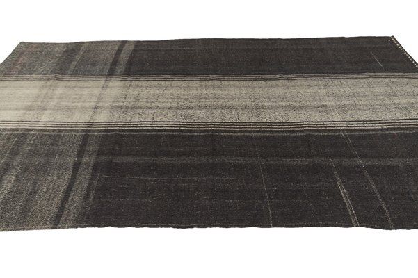 Turkish Ivory & Black Kilim Rug, 1960s En Vente Sur Pamono Within Ivory And Black Rugs (View 11 of 15)