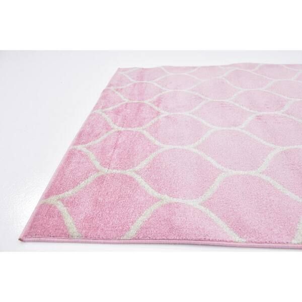 Unique Loom Trellis Frieze Rounded Pink 5' 0 X 8' 0 Area Rug 3140874 – The  Home Depot With Regard To Pink Lattice Frieze Rugs (View 10 of 15)