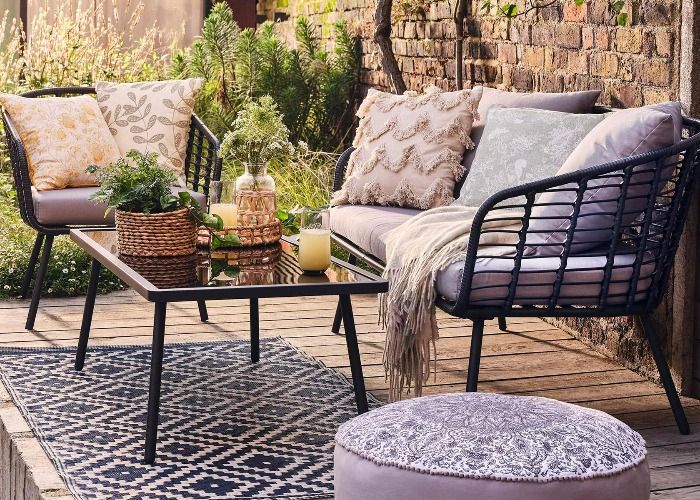 60 Patio And Decking Ideas To Create Your Own Summer Terrace |  Loveproperty In Balcony And Deck With Soft Cushions (View 4 of 15)