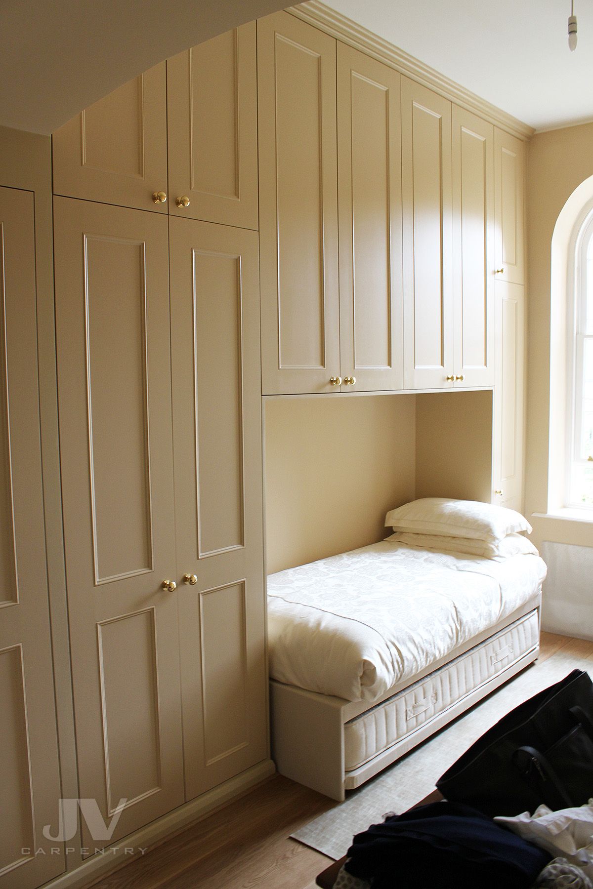 12 Fitted Wardrobes Over Bed Ideas For Your Bedroom | Jv Carpentry Regarding Wardrobes Beds (Photo 8 of 15)