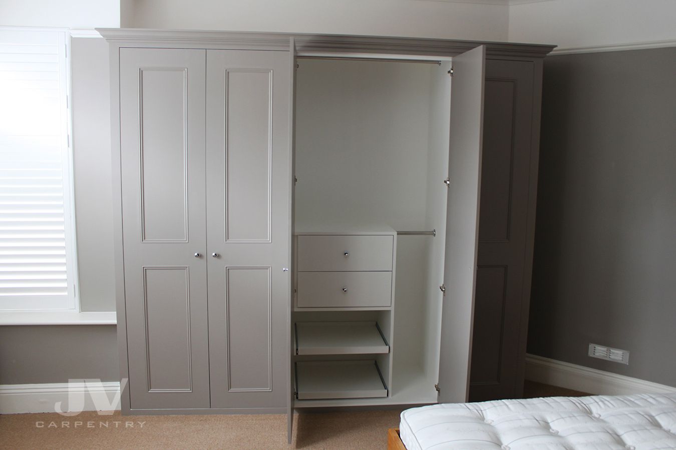 14 Grey Fitted Wardrobes Ideas For Your Bedroom | Jv Carpentry In Grey Wardrobes (View 9 of 15)