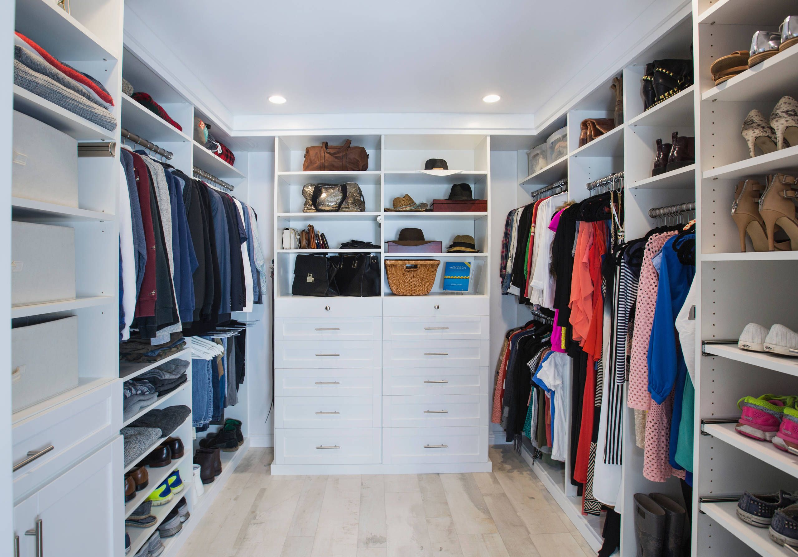 75 Mid Sized Closet Ideas You'll Love – October, 2023 | Houzz With Medium Size Wardrobes (View 7 of 15)