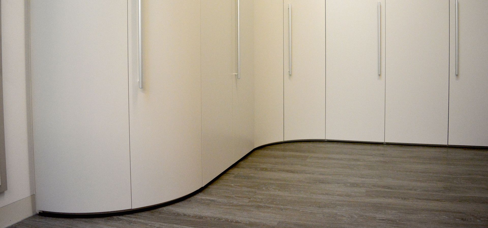 Alfa Curve – Fitted Bedroom Furniture | Wardrobes Uk | Lawrence Walsh  Furniture In Curved Wardrobes Doors (Photo 6 of 15)