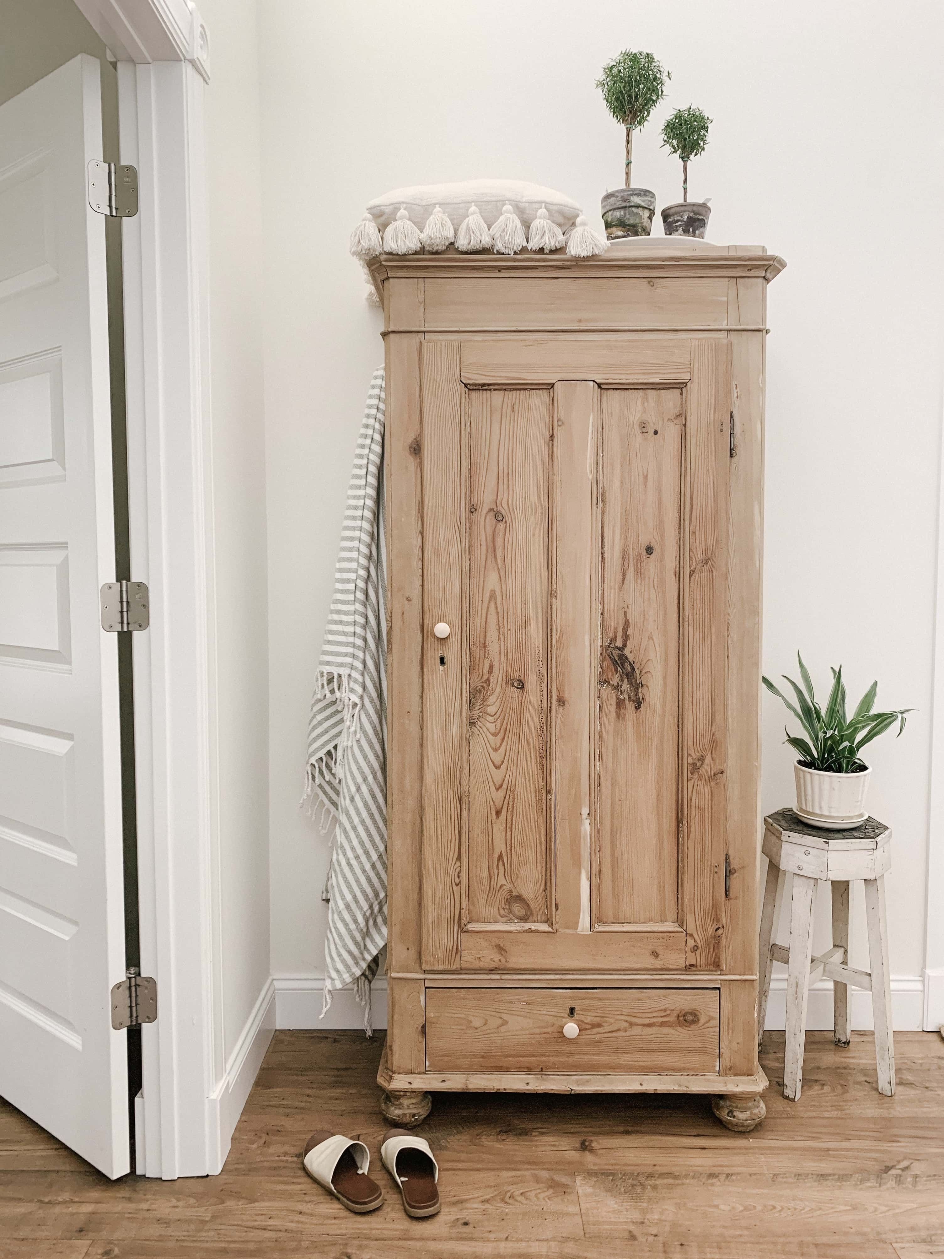 Antique Pine Wardrobe In Entryway – Sarah Jane Christy With Natural Pine Wardrobes (View 7 of 15)