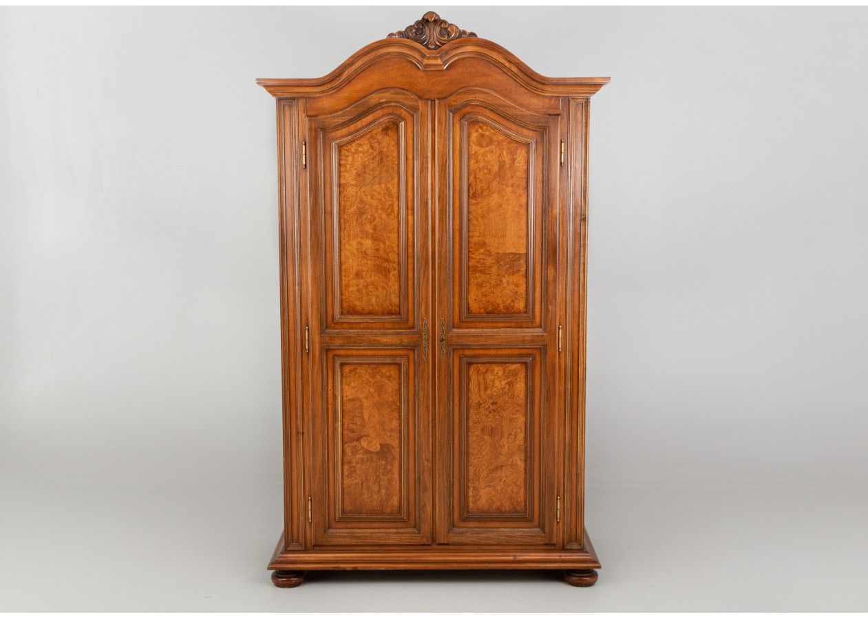 Featured Photo of 2024 Best of Antique Wardrobes
