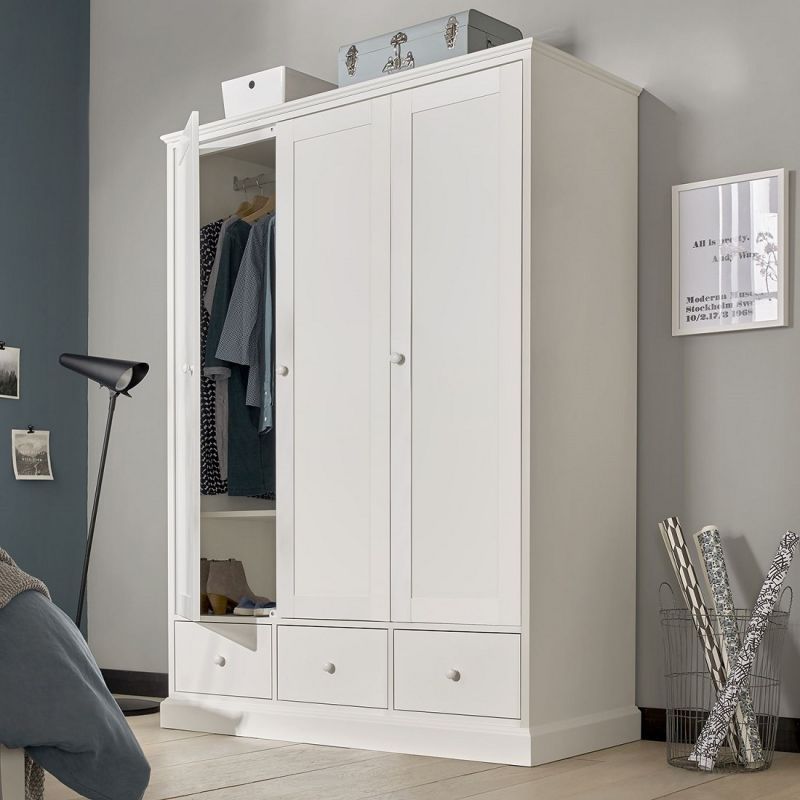 Ashby White Painted Triple Wardrobe With Drawer | Oak Furniture Uk For White Painted Wardrobes (View 8 of 15)