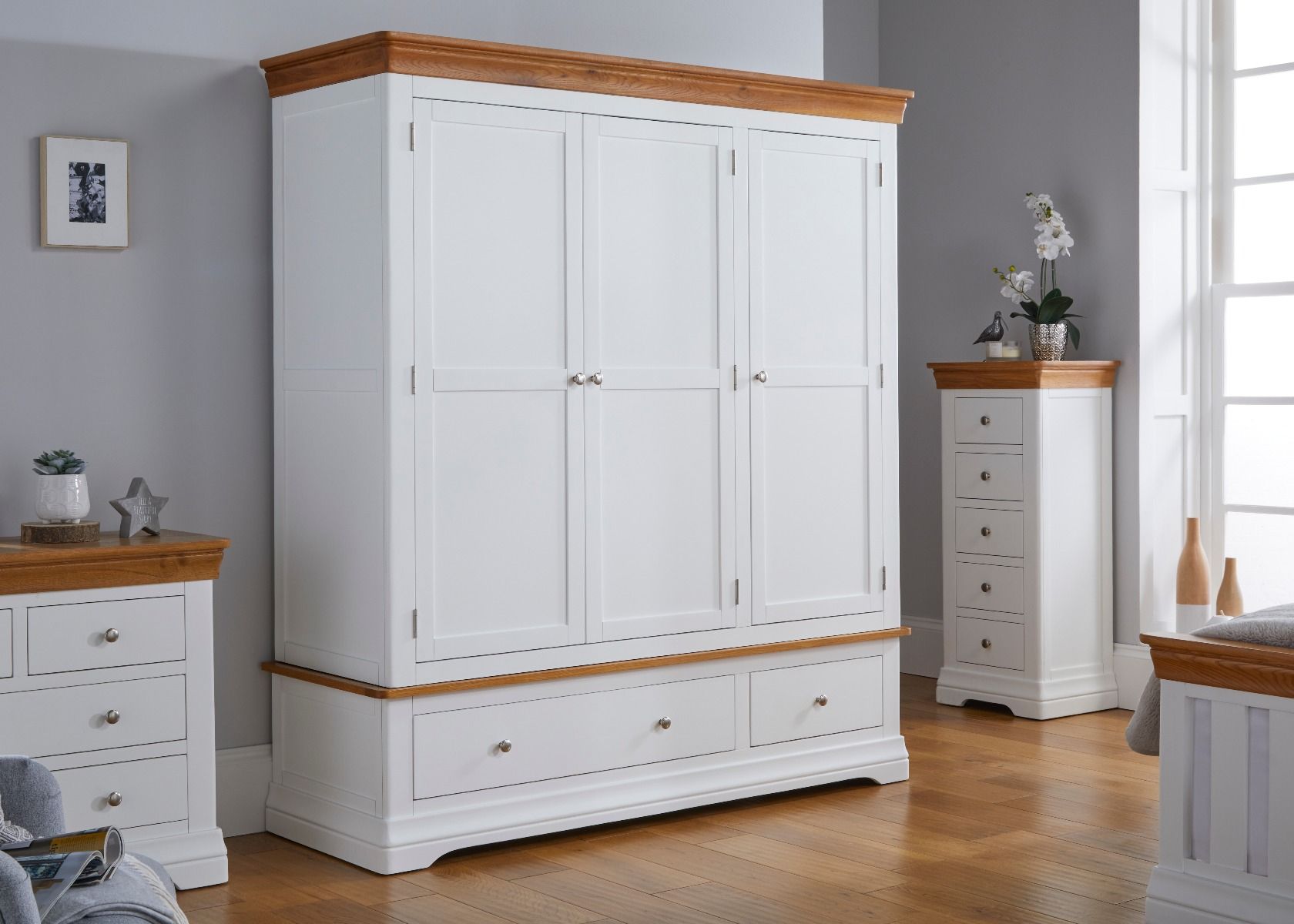 Farmhouse White Painted 3 Door Triple Oak Wardrobe – Free Delivery | Top  Furniture For Oak And White Wardrobes (View 3 of 15)