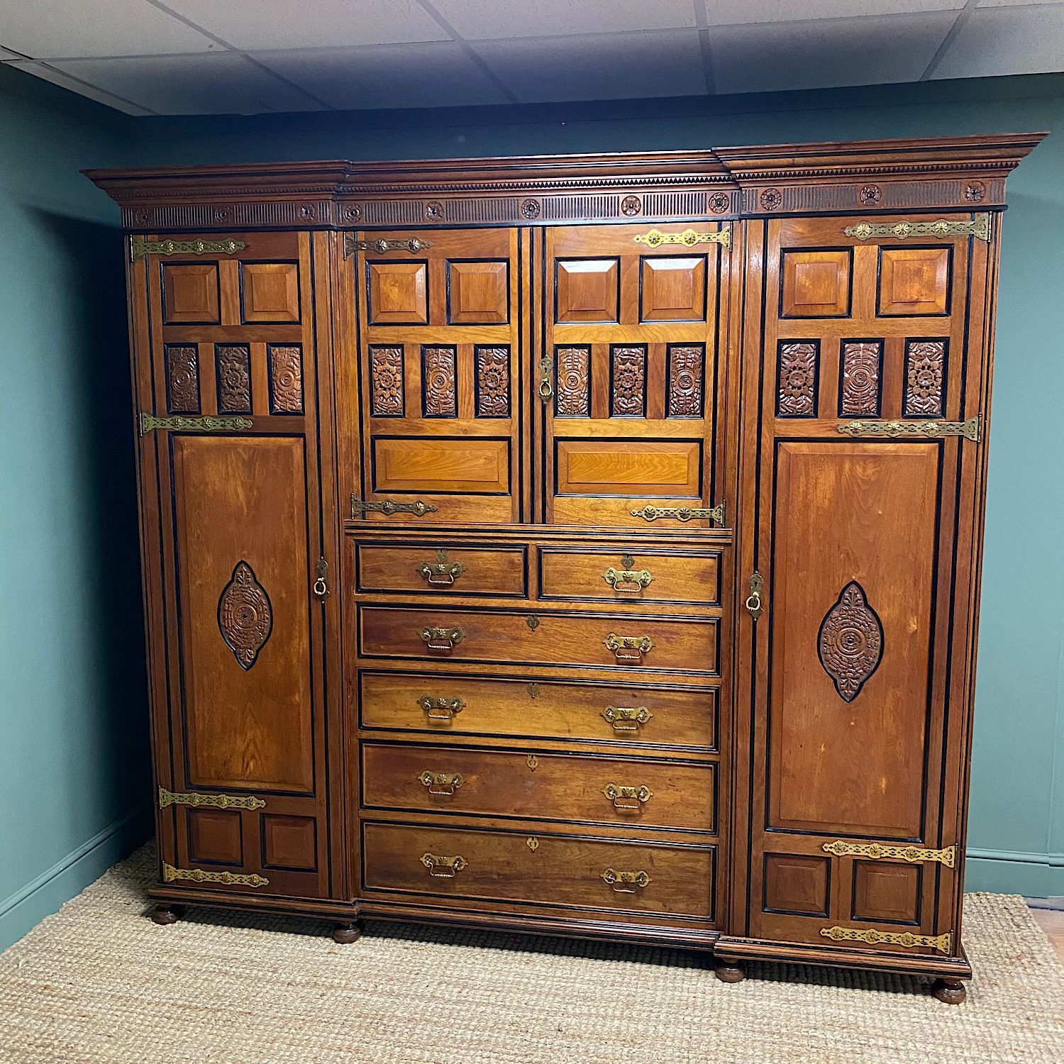Huge Walnut Antique Victorian Wardroberobson & Sons – Antiques World Within Ornate Wardrobes (View 8 of 15)