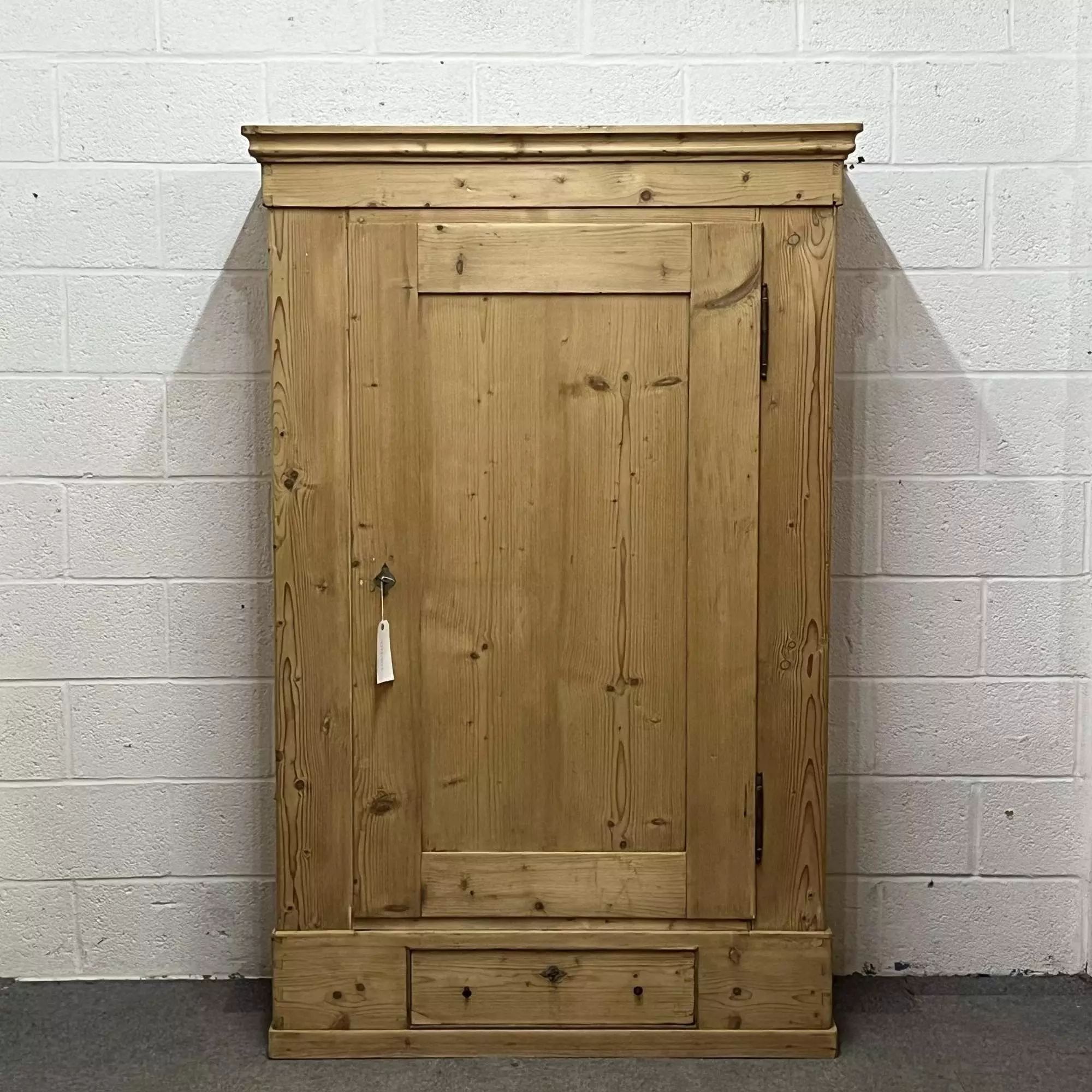 Single Door Antique Pine Wardrobe (dismantles) In Antique Wardrobes &  Armoires Intended For Single Door Pine Wardrobes (View 13 of 15)