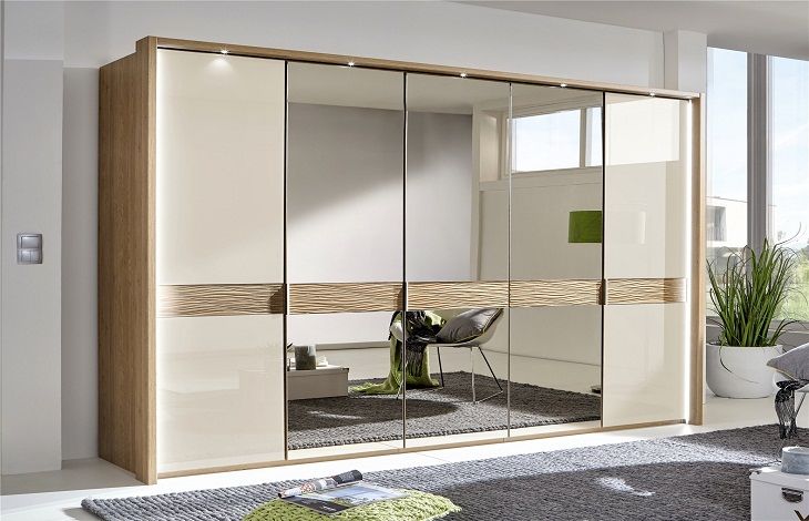 The Beauty Of A Mirror Wardrobe | Betta Wardrobes Inside Wardrobes With Mirror (Photo 11 of 15)