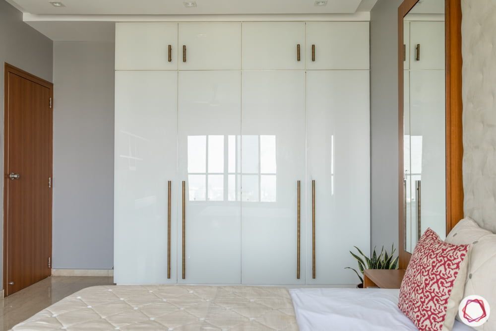Featured Photo of 2024 Popular White Bedroom Wardrobes